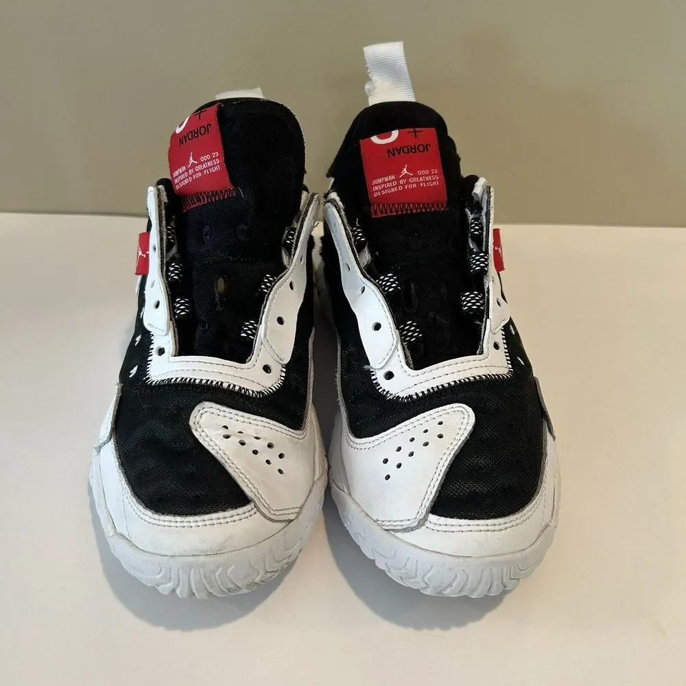 Jordan Delta 2 “Chicago bulls” Size 6.5Y No Laces Or Insoles‎